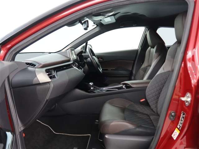 Toyota C-HR 11