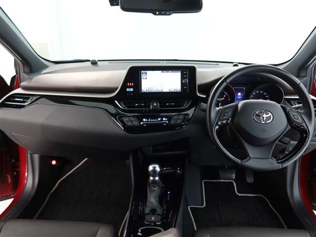 Toyota C-HR 8