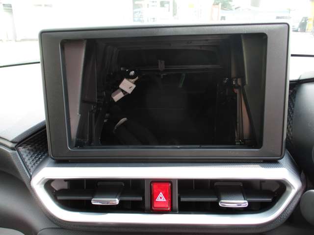 Daihatsu Rocky 12
