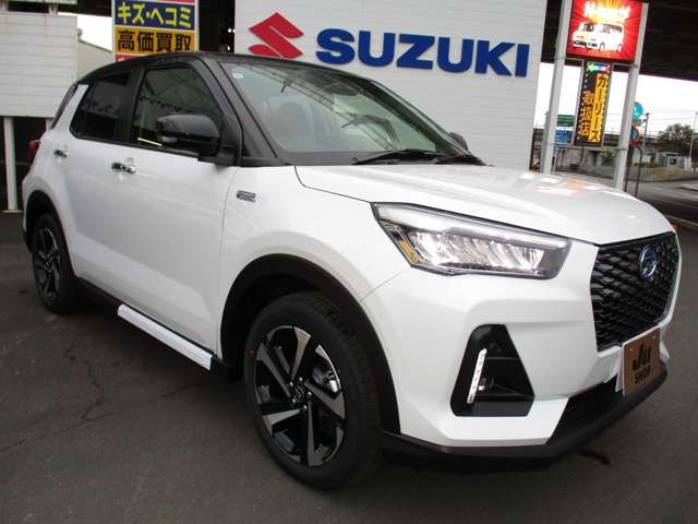 Daihatsu Rocky 3