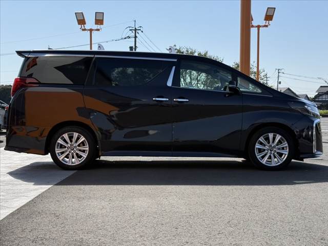 Toyota Alphard 12