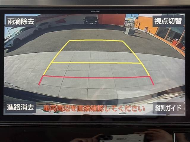 Toyota Alphard 4
