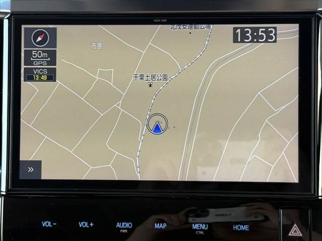 Toyota Alphard 5