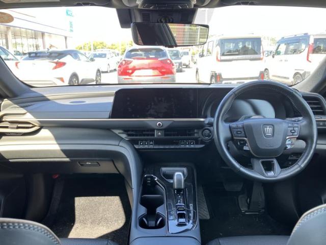 Toyota Crown Sport 2