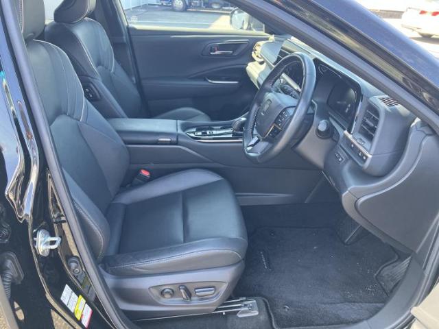 Toyota Crown Sport 7