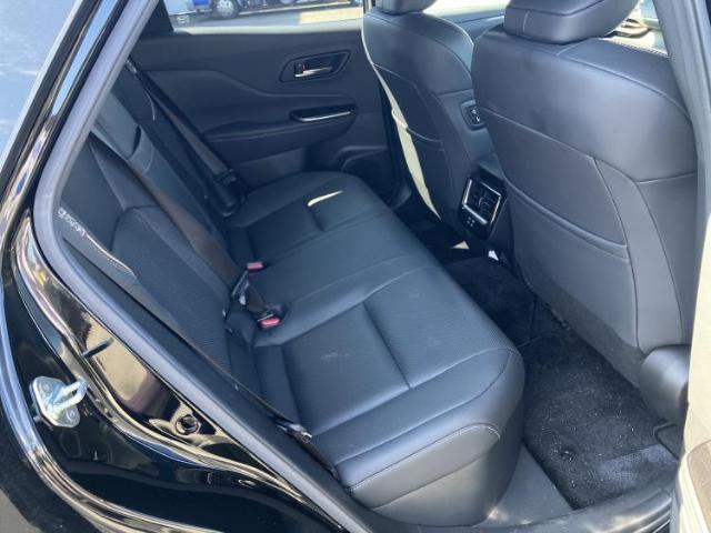 Toyota Crown Sport 8