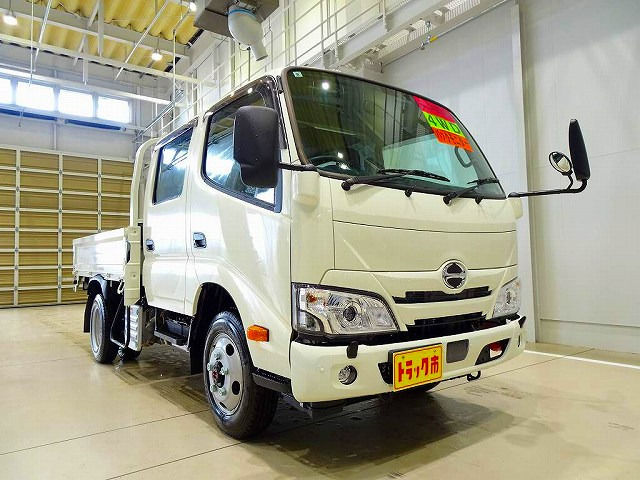 Hino Dutro 11