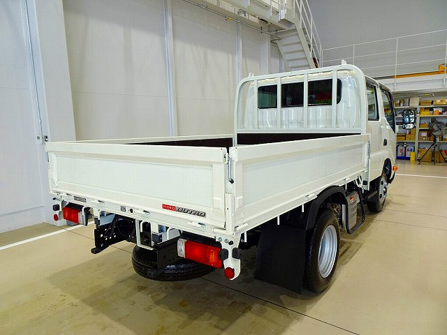 Hino Dutro 2