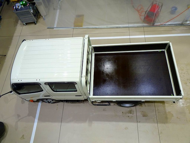 Hino Dutro 8