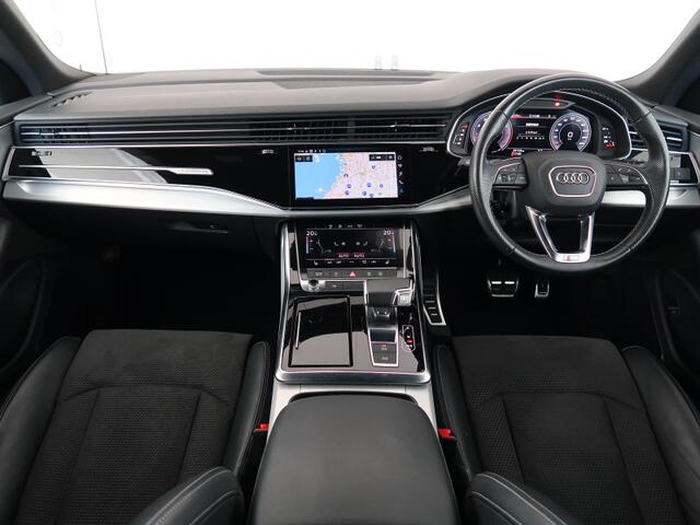 Audi Q8 8