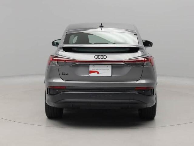 Audi Q4 Sportback e-tron 5