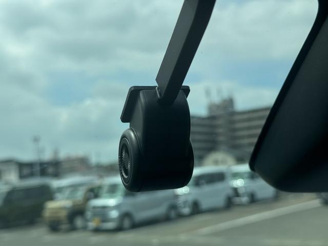 Daihatsu Rocky 11