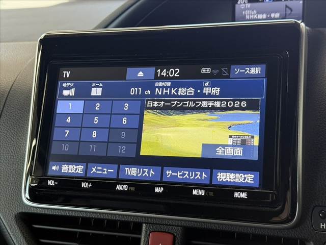 Toyota Noah 7