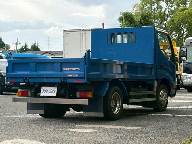 Hino Dutro 11
