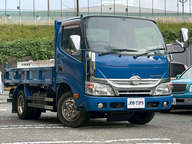 Hino Dutro 8