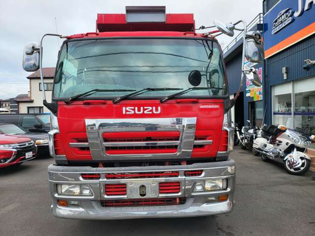 Isuzu Giga 5