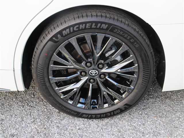Toyota Vellfire 12