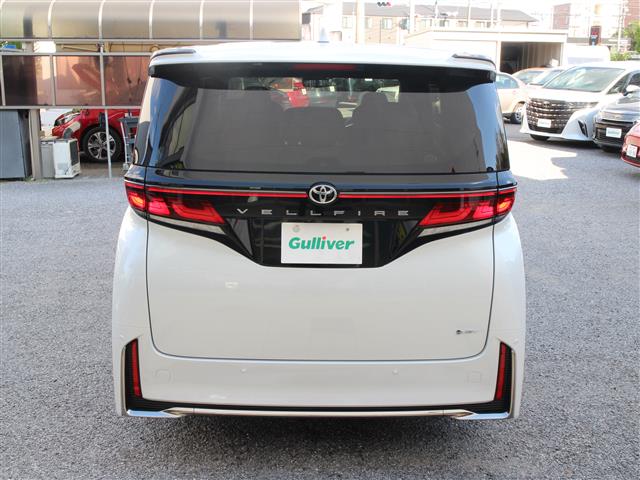 Toyota Vellfire 6