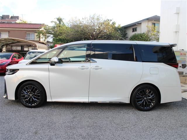 Toyota Vellfire 8