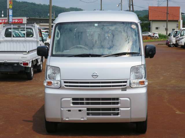 Nissan NV100 Clipper 2