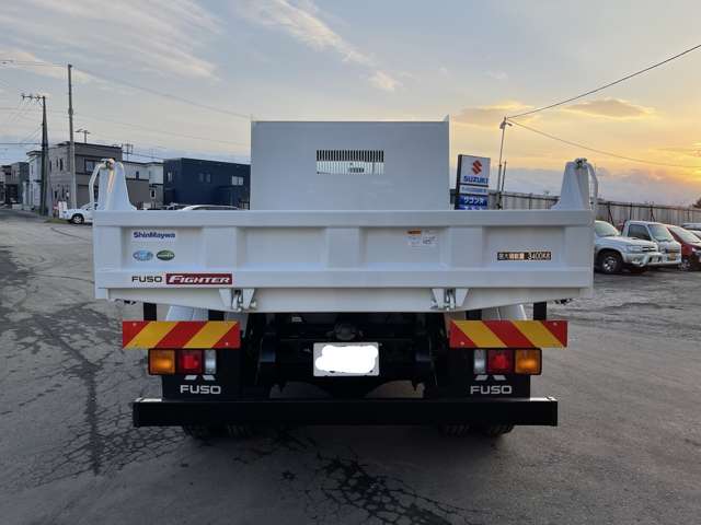 Mitsubishi Fuso Fighter 4