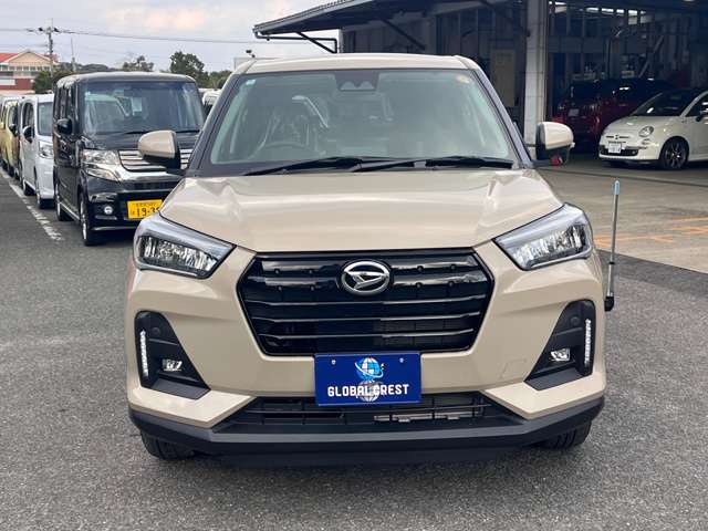Daihatsu Rocky 5