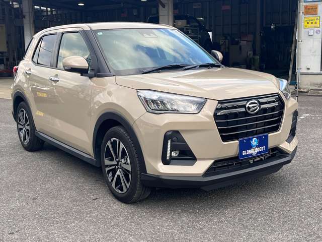 Daihatsu Rocky 6