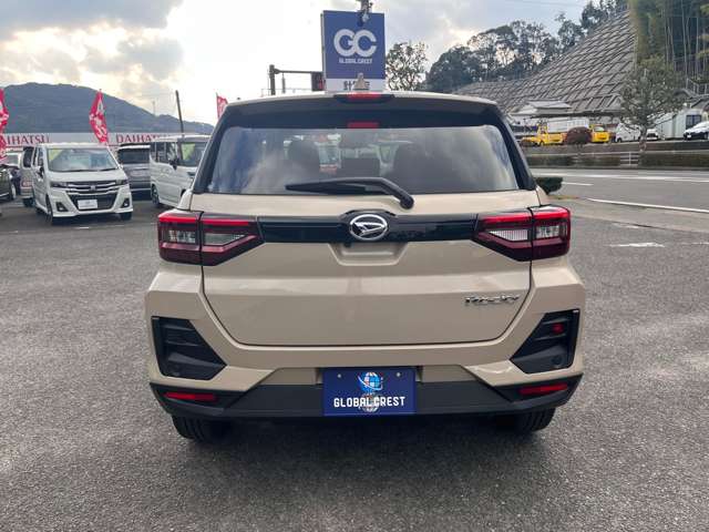 Daihatsu Rocky 10