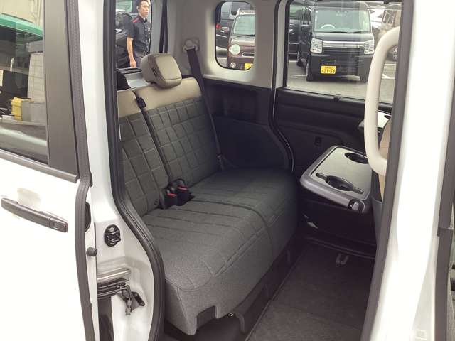 Mitsubishi Delica Mini 6