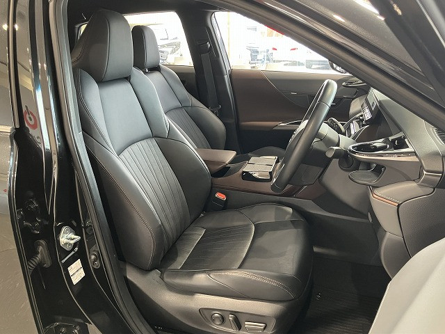 Toyota Harrier 8