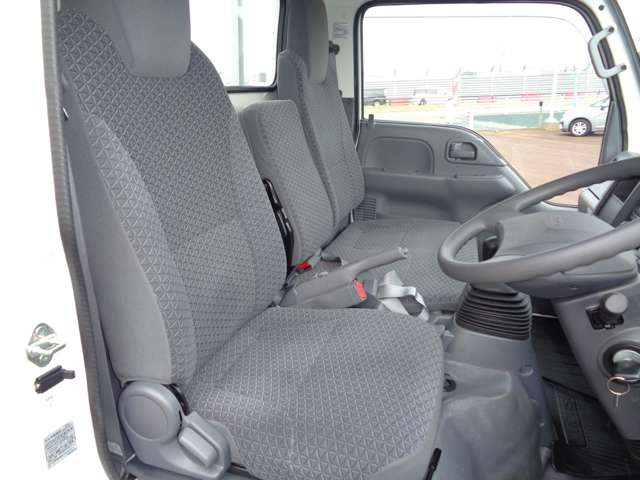 Isuzu Elf 11
