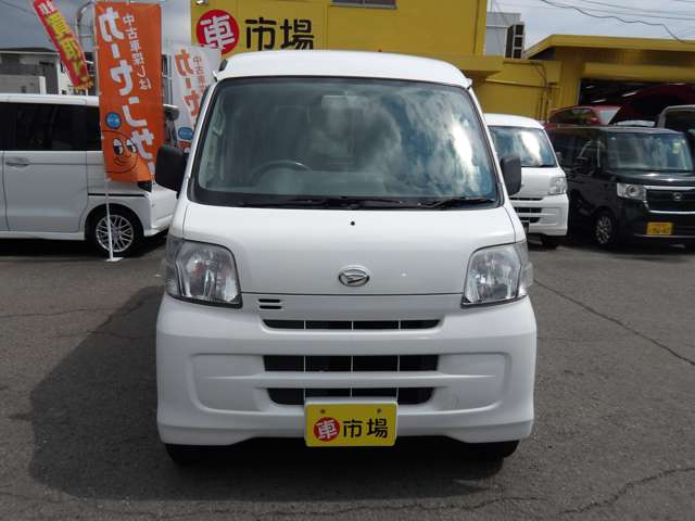 Daihatsu Hijet Cargo 2