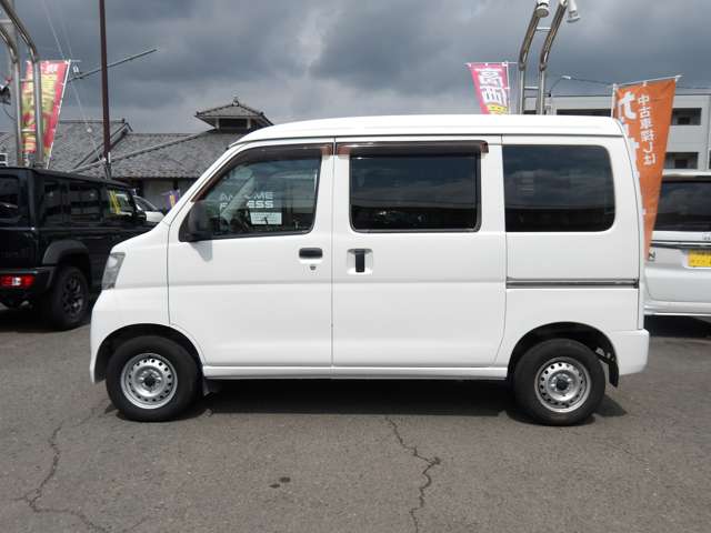 Daihatsu Hijet Cargo 4