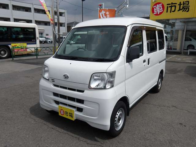 Daihatsu Hijet Cargo 8