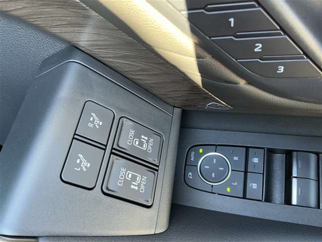 Toyota Alphard 12