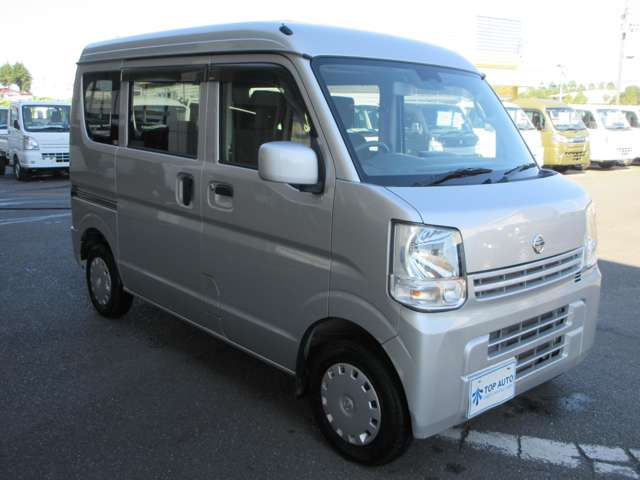 Nissan NV100 Clipper 11