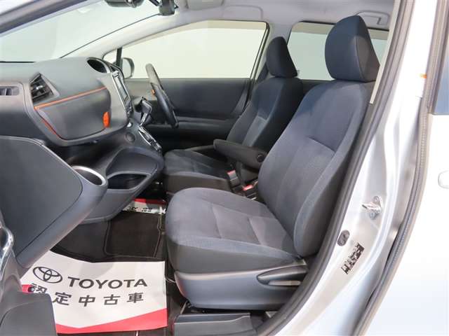 Toyota Sienta 11