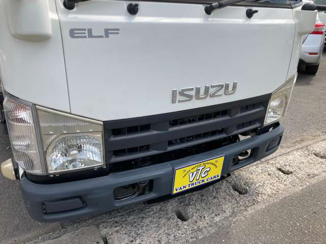 Isuzu Elf 4