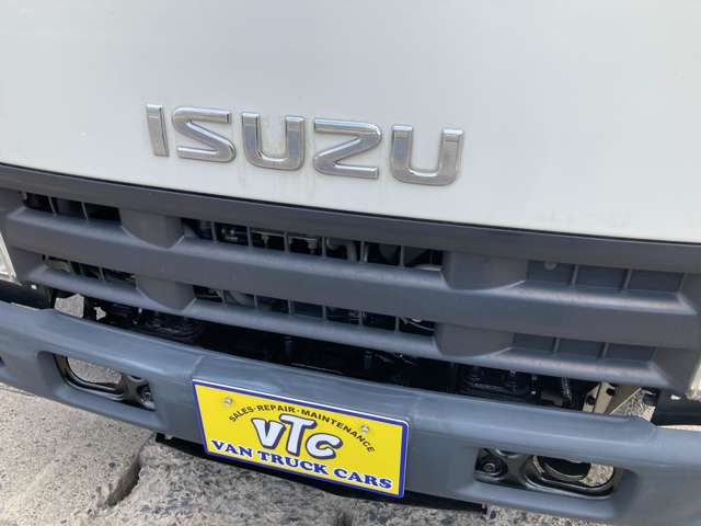 Isuzu Elf 6
