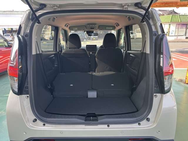 Mitsubishi eK X EV 11
