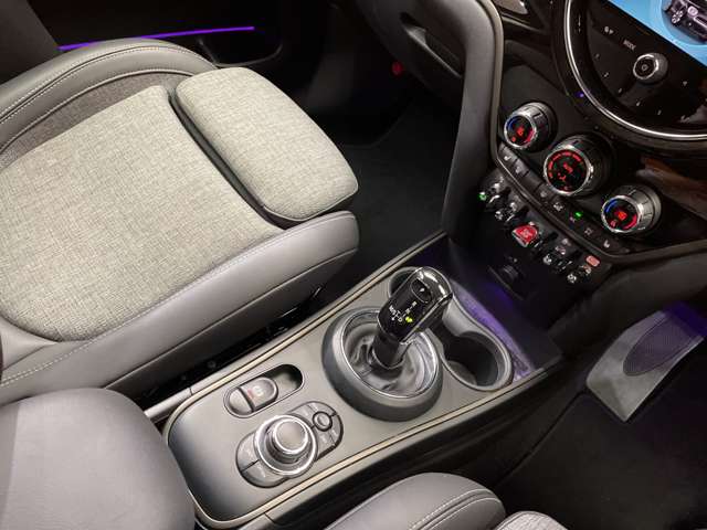 MINI Crossover 12