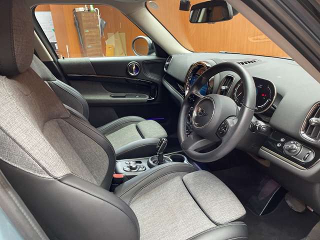 MINI Crossover 5