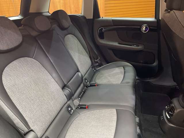 MINI Crossover 8