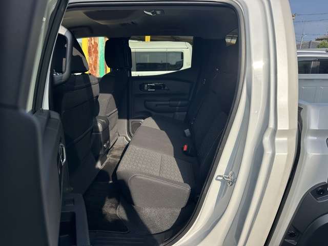 Mitsubishi Triton 6