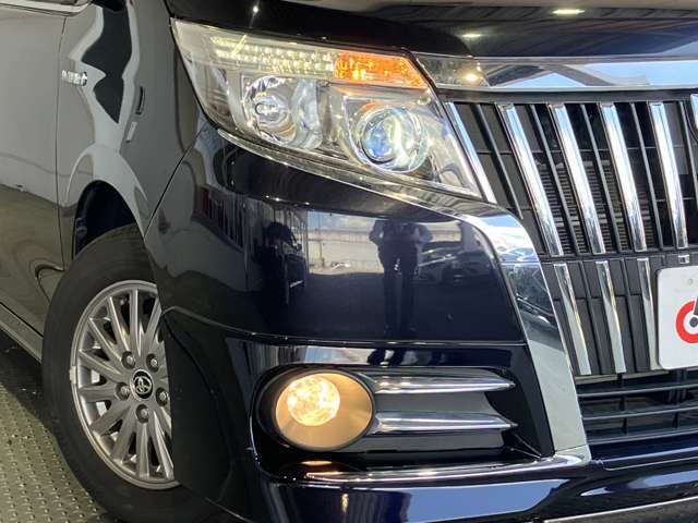 Toyota Esquire 4