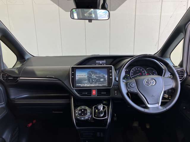 Toyota Esquire 9