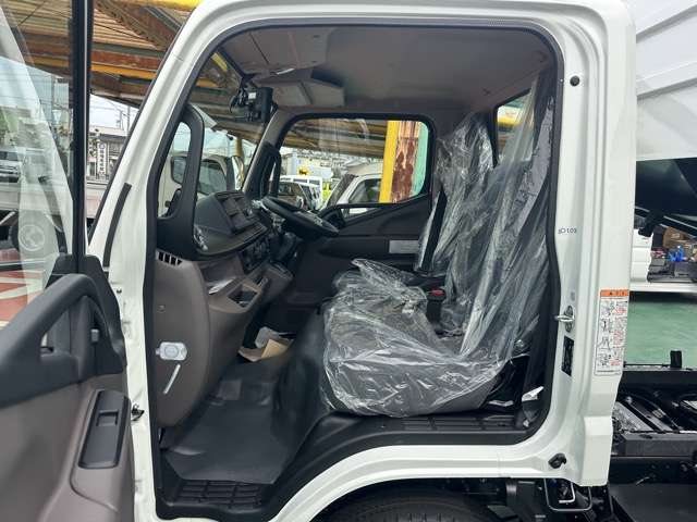 Mitsubishi Fuso Canter 6