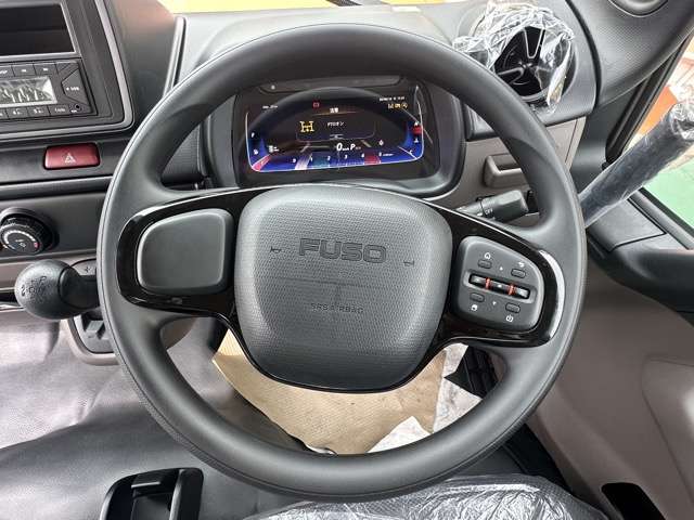 Mitsubishi Fuso Canter 8