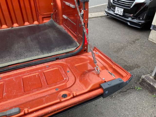 Daihatsu Hijet Deck Van 3