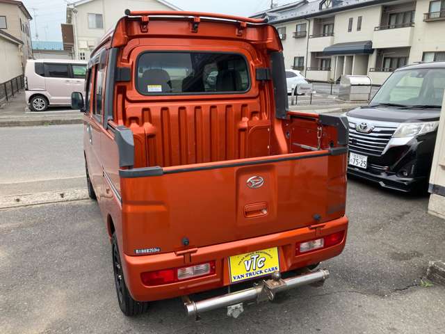 Daihatsu Hijet Deck Van 6